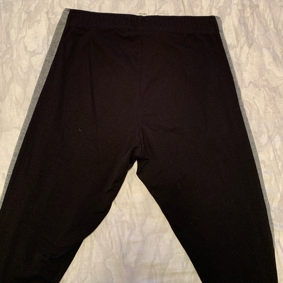 Black leggings with side grey and white stripes - Picture 4 of 5